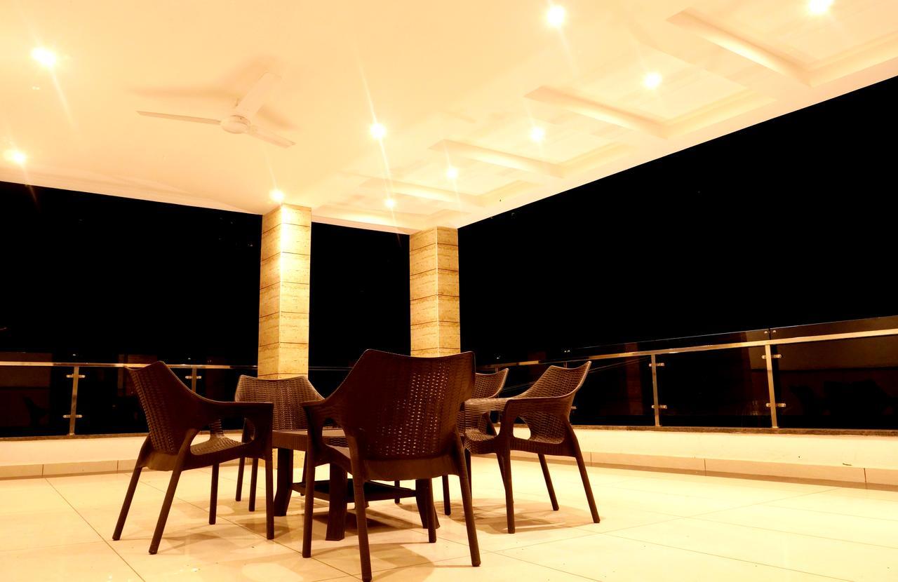 Hotel Trance Ganga Tapovan Luaran gambar