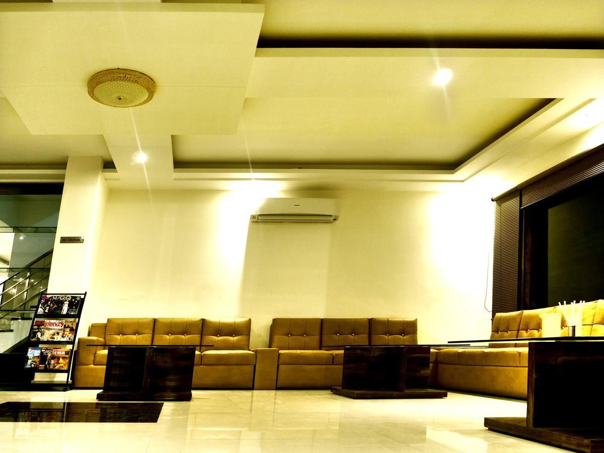 Hotel Trance Ganga Tapovan Luaran gambar